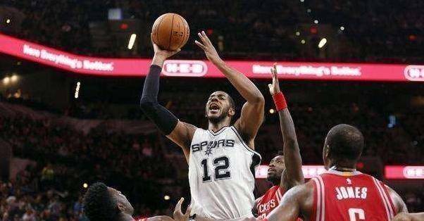  76人交易获得全明星中锋武切维奇  