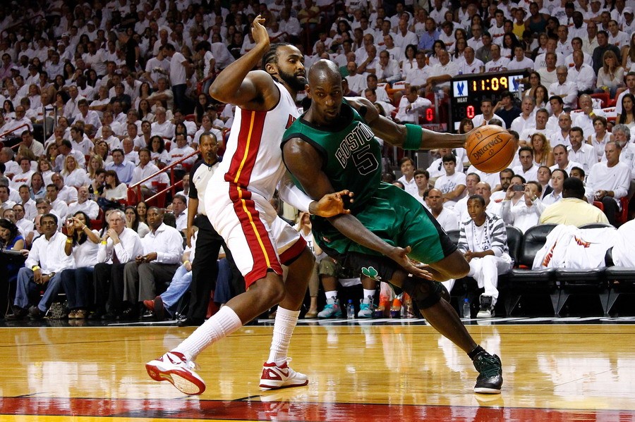  热火主场惨败凯尔特人失守榜首  