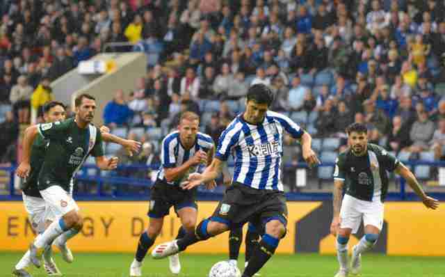  弗里克战术革新收效 巴萨旧将成中场核心  